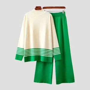 Dam mysdress set med oversized tröja och byxor bekväma