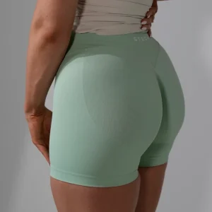Performance Seamless Scrunch Shorts